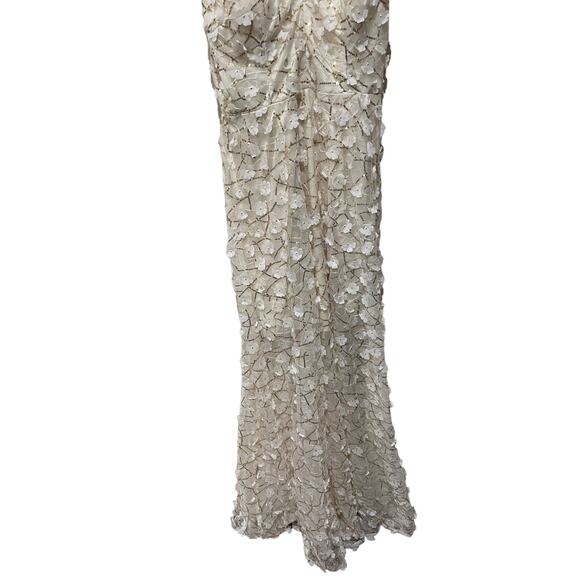 AQUA Raised Floral V Neck Gown Size 12 - Picture 5 of 7